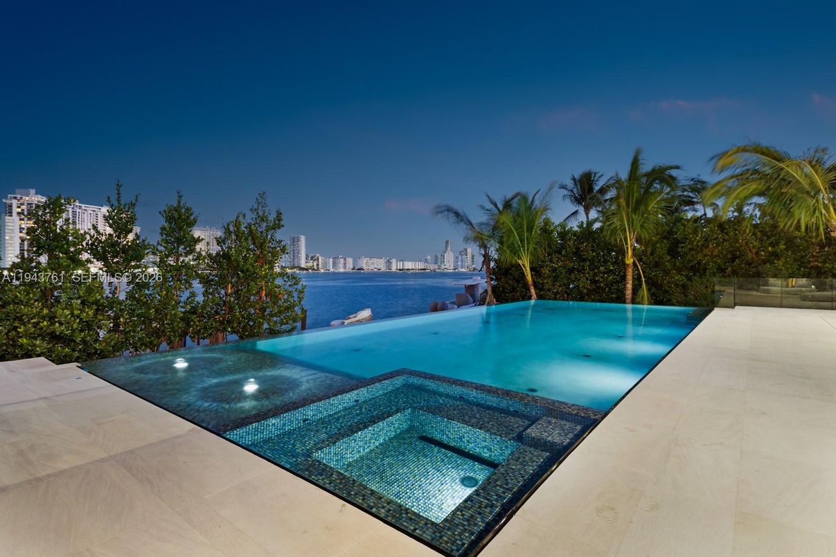 Exterior, Pool, Water