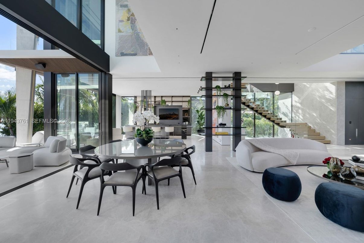 Dining room, Interior, Living room, Recessed Lighting