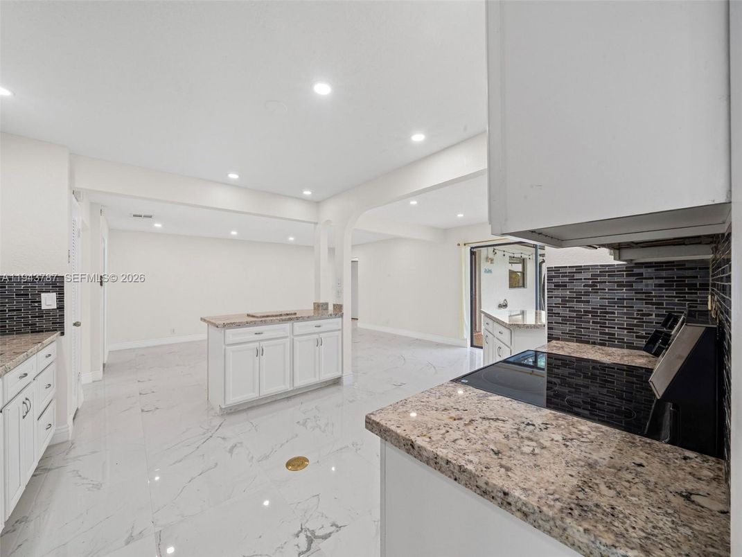 Interior, Kitchen, Marble, Recessed Lighting