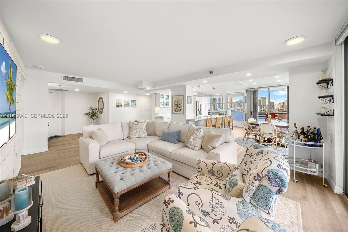 Dining room, Interior, Living room, Recessed Lighting, Wood Texture Flooring