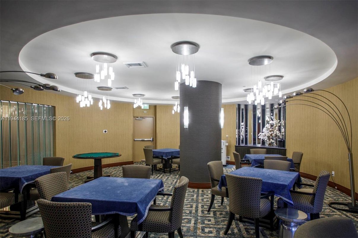 Chandelier, Dining room, Interior, Pendant Lights