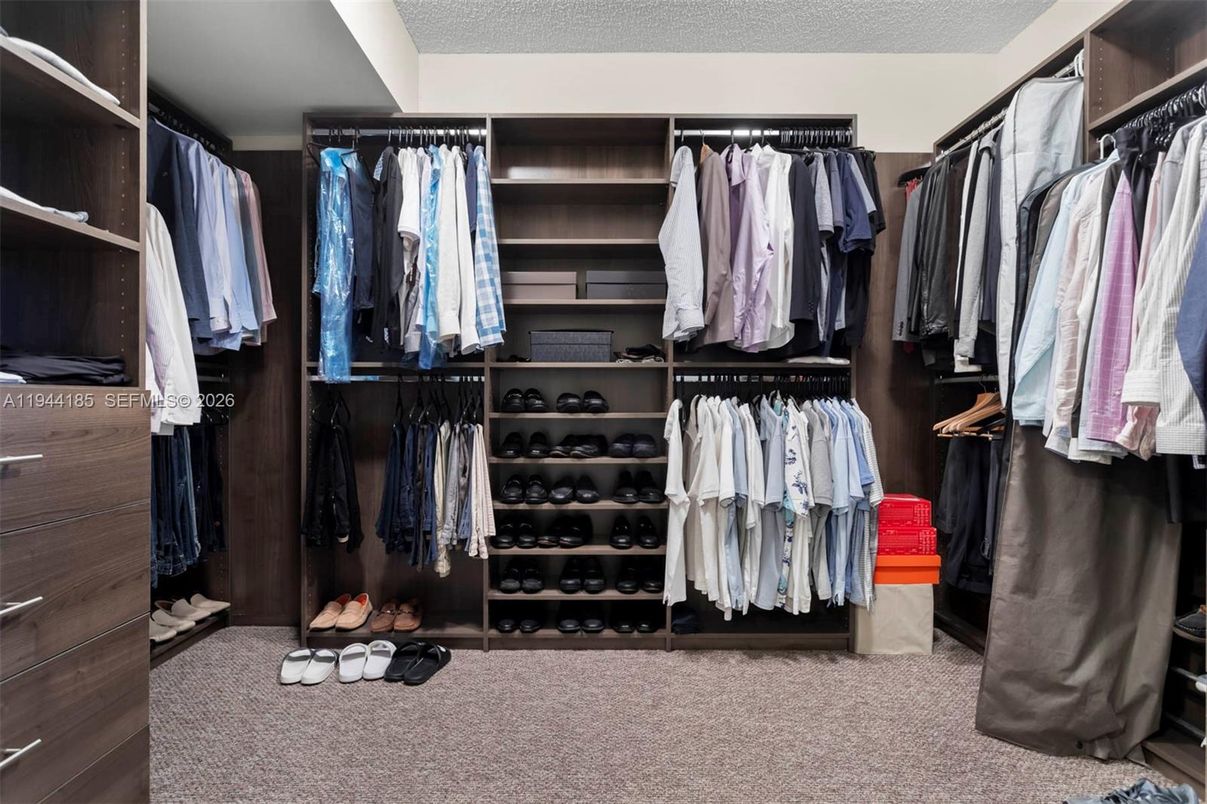 Interior, Walk-in Closets
