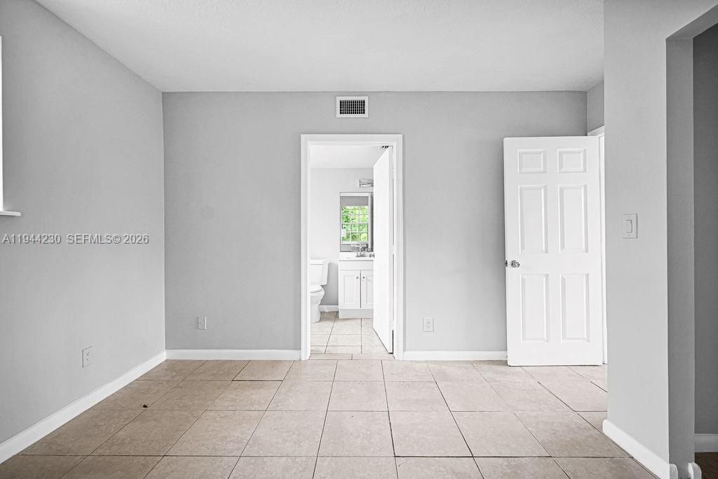 Bathroom, Empty room, Interior