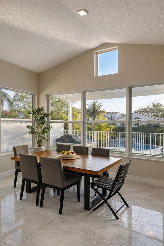 Dining room, Interior, Recessed Lighting, Water