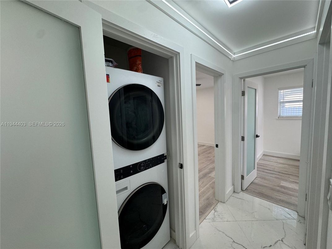 Interior, Marble, Utility Closets, Washer, Wood Texture Flooring