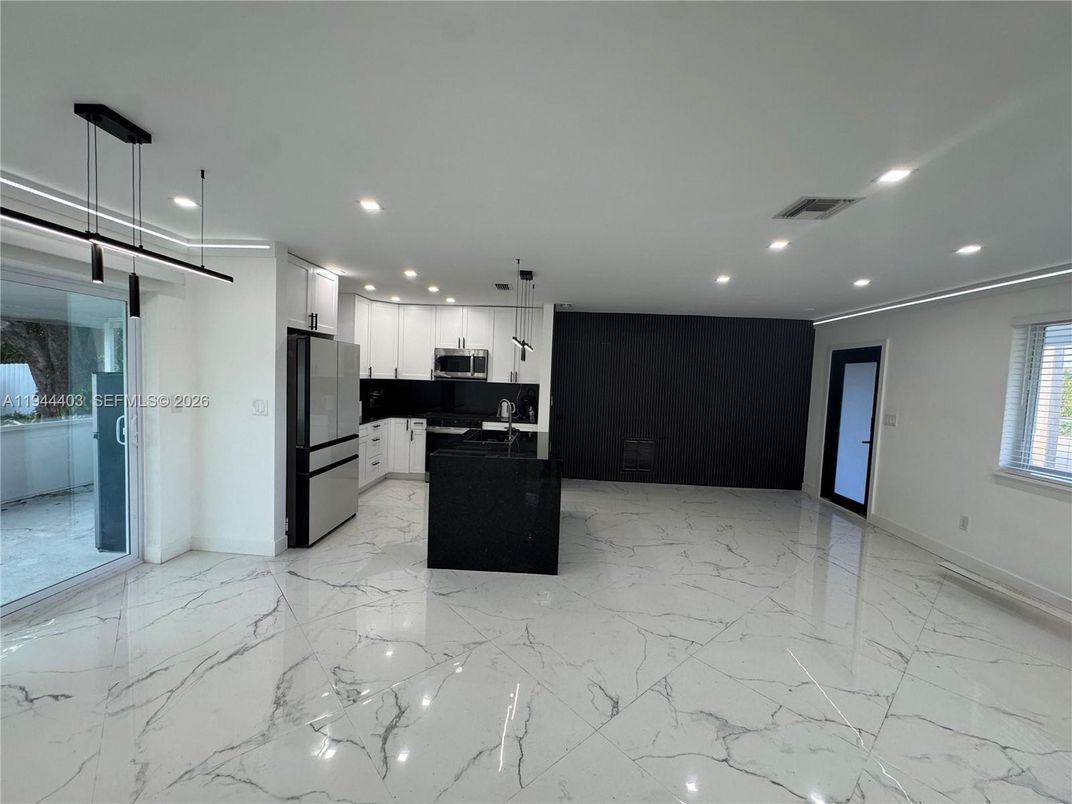 Interior, Kitchen, Marble, Pendant Lights, Recessed Lighting
