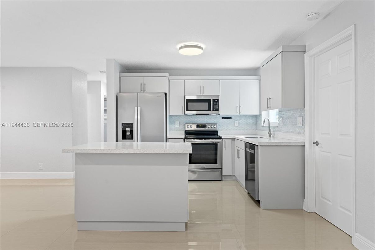 Interior, Kitchen, Stainless Steel Appliances