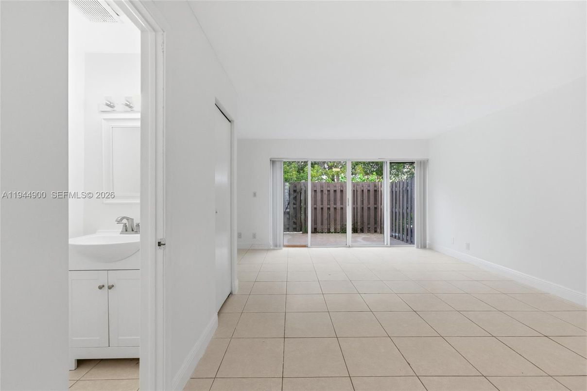 Bathroom, Empty room, Interior