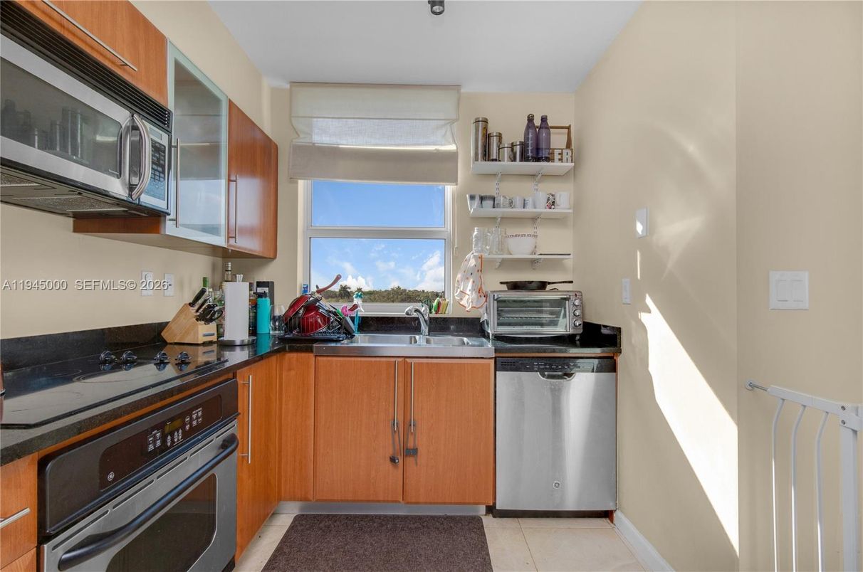 Interior, Kitchen, Stainless Steel Appliances