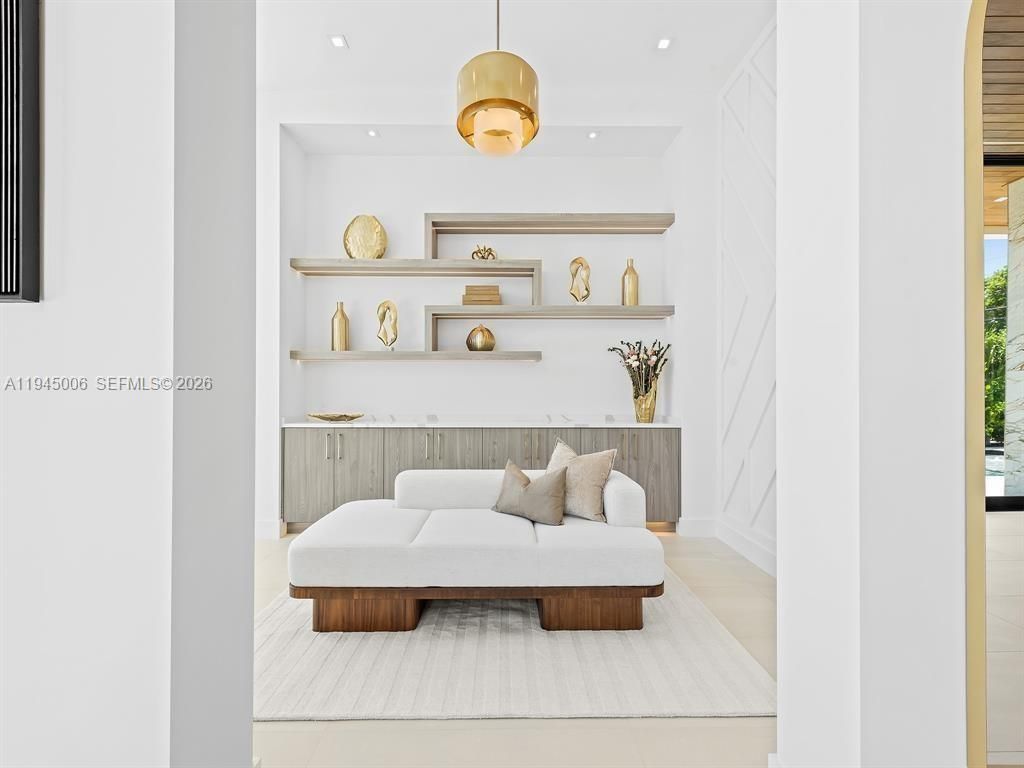 Interior, Pendant Lights, Recessed Lighting, Wood Texture Flooring