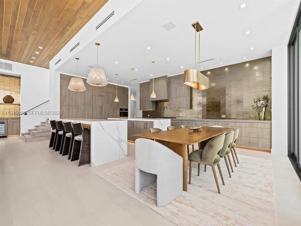 Dining room, Interior, Kitchen, Pendant Lights, Recessed Lighting, Wooden Ceilings