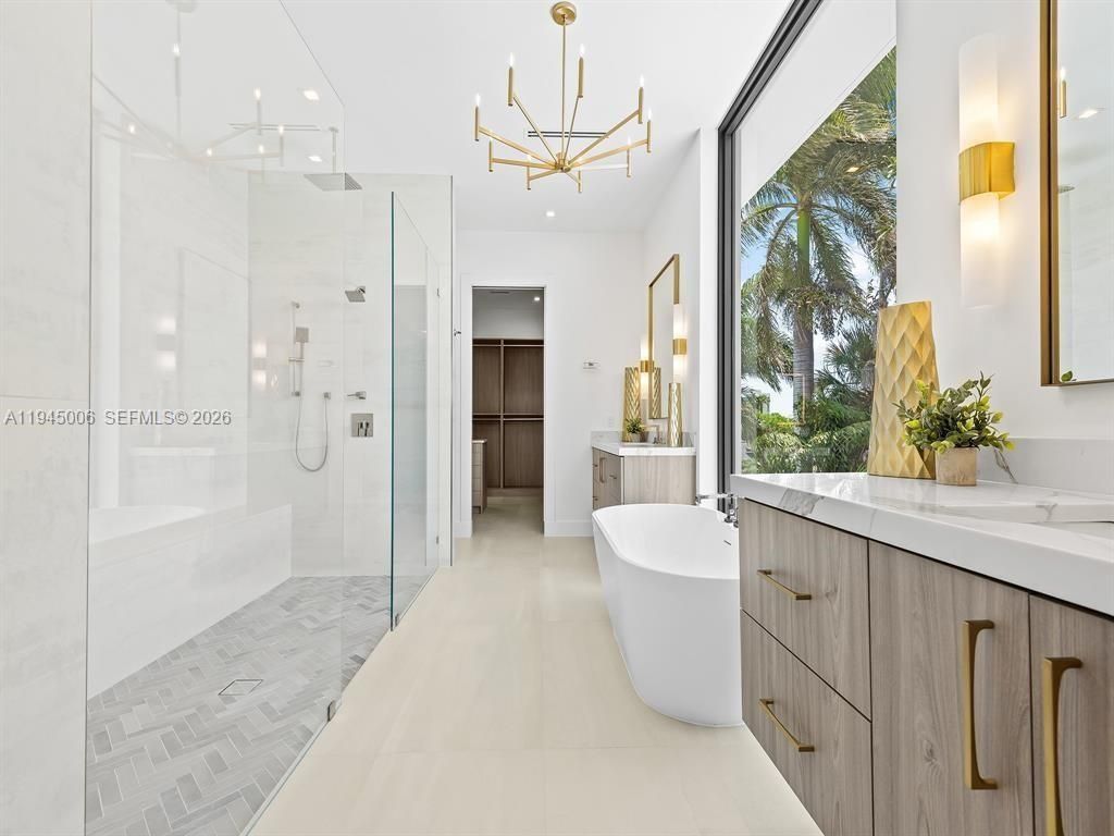 Bathroom, Dual Sink Vanities, Free Standing Baths, Glass Shower, Interior, Pendant Lights, Recessed Lighting