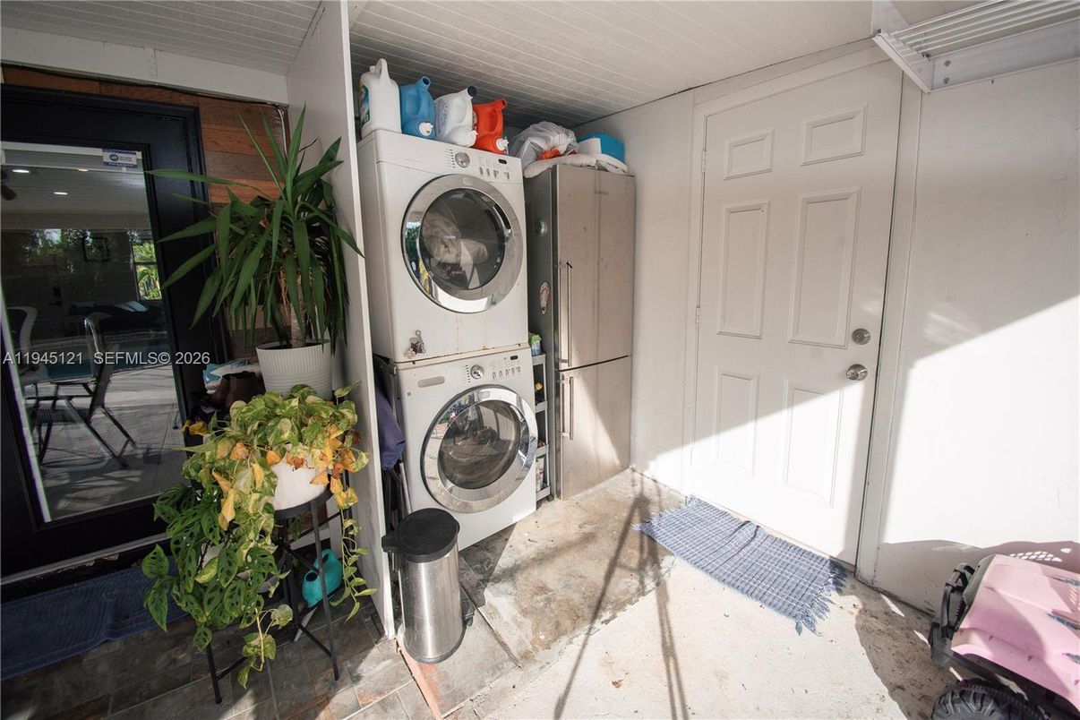 Interior, Utility Closets, Washer