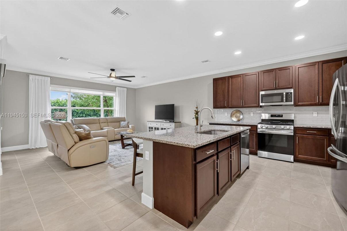 Interior, Kitchen, Living room, Recessed Lighting, Stainless Steel Appliances