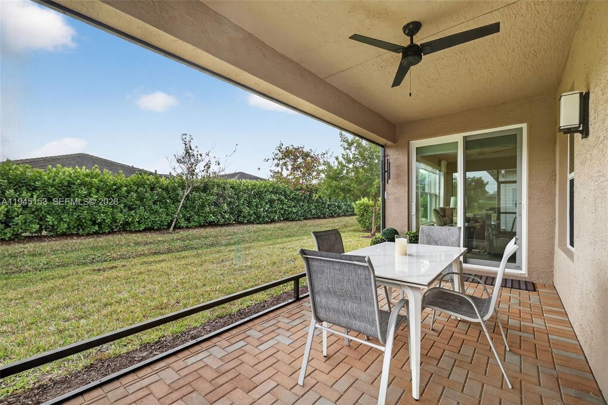 Backyard, Exterior, Sun Room
