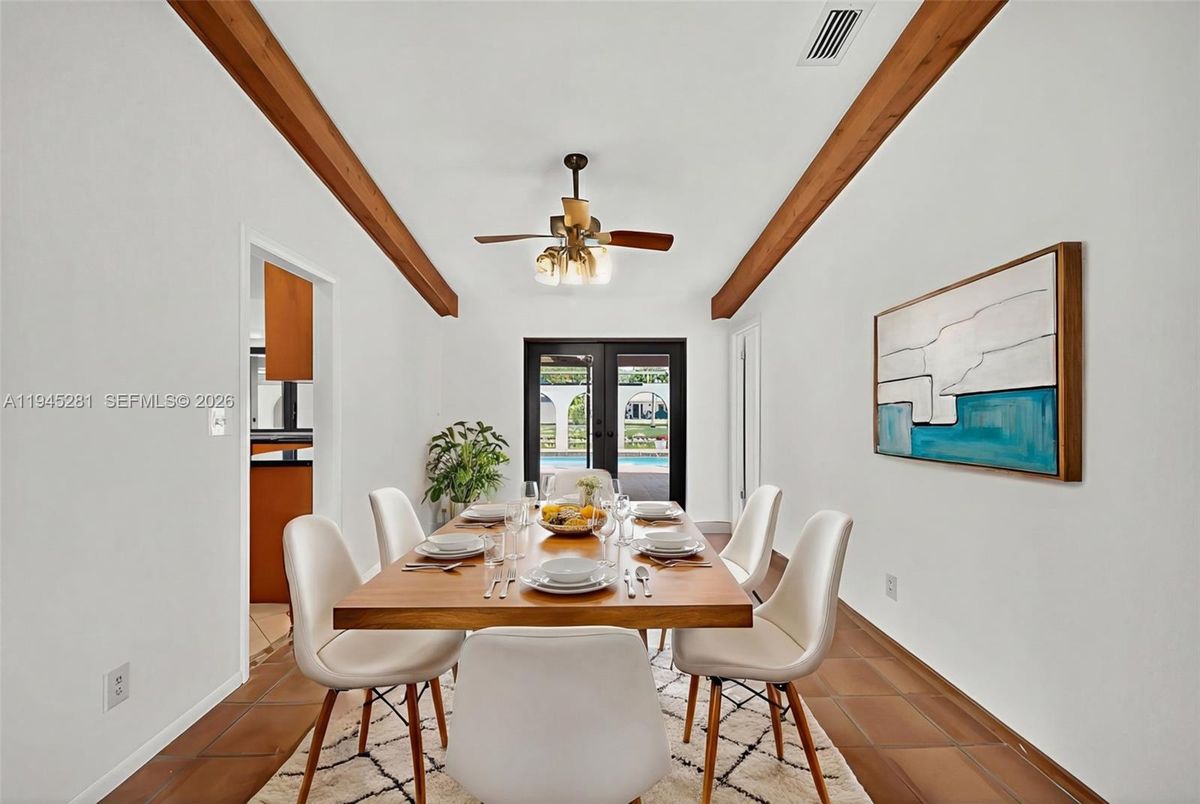 Dining room, Interior, Wooden Beams