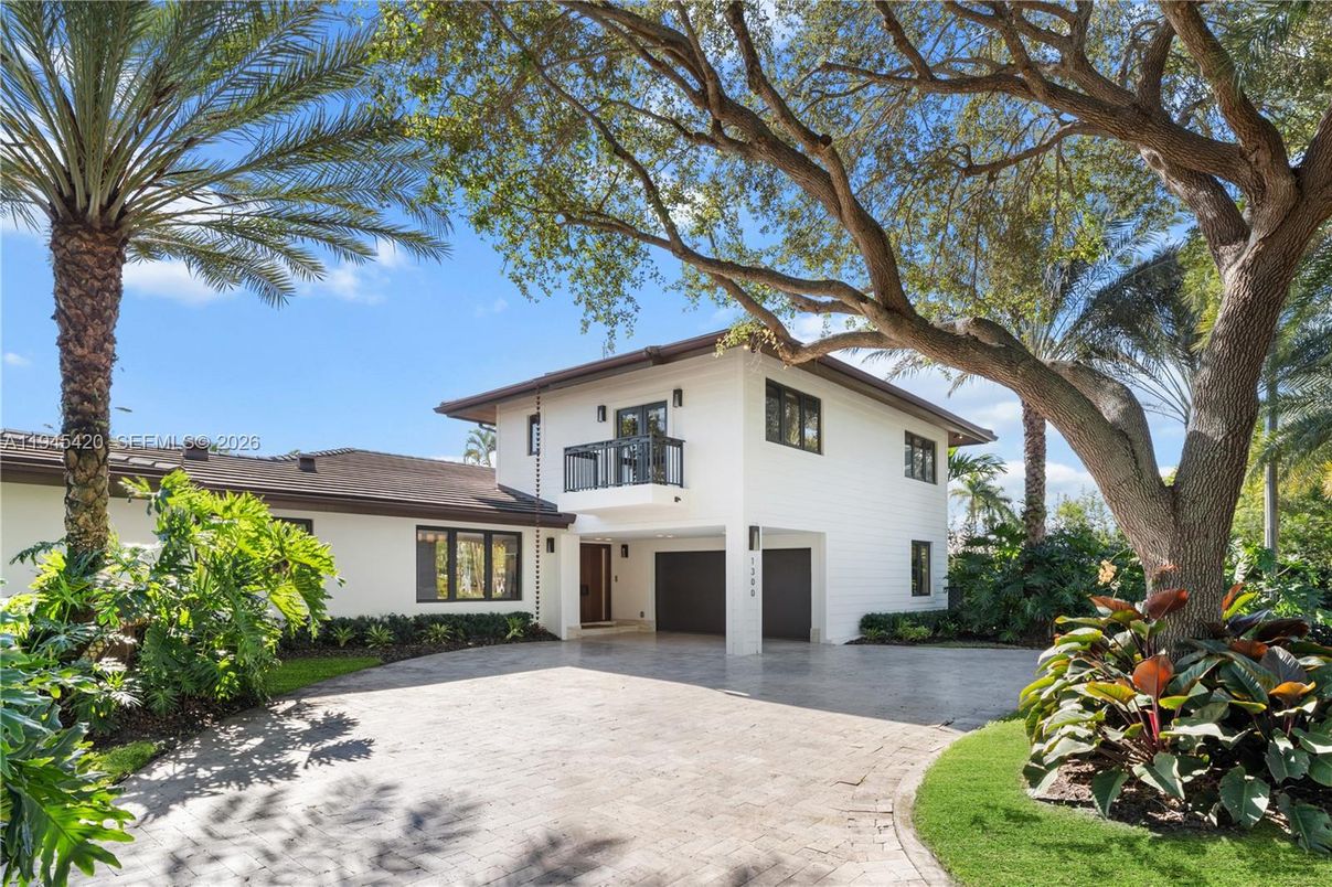 Attached, Backyard, Exterior, Facade, Spanish Mediterranean