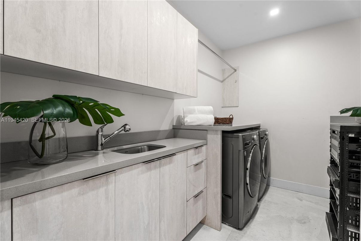 Interior, Recessed Lighting, Washer