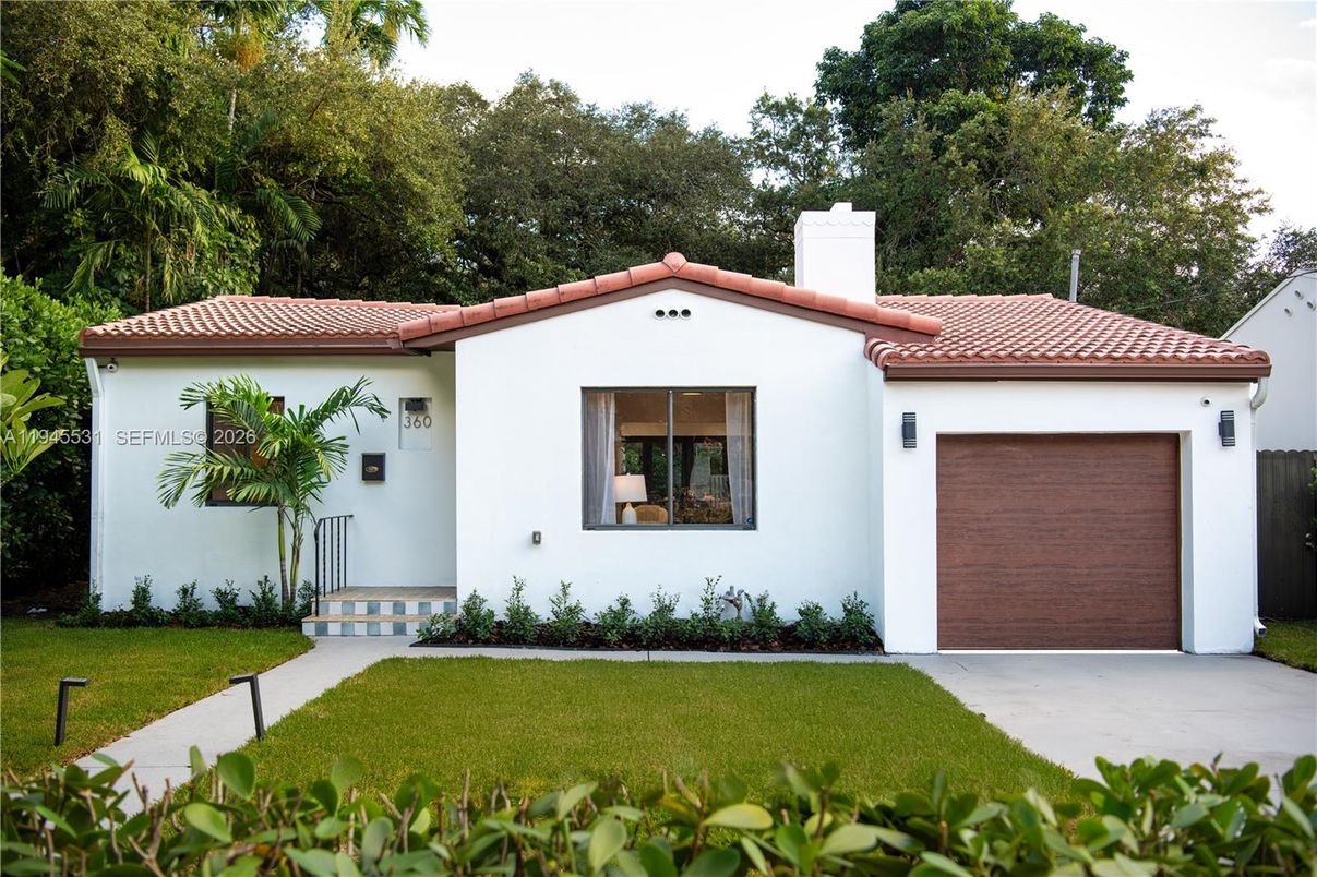 Attached, Backyard, Exterior, Facade, Spanish Mediterranean