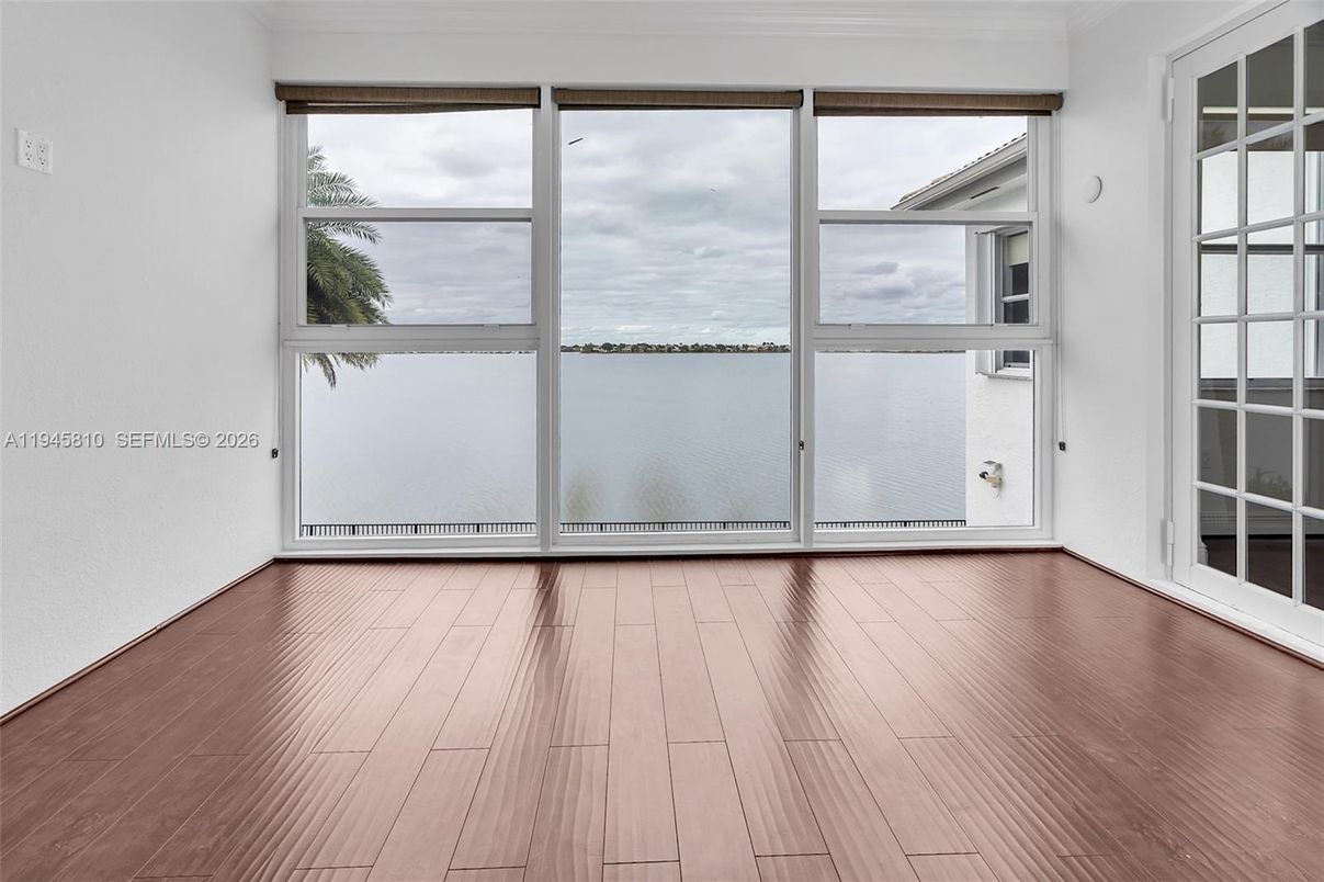 Empty room, Interior, Water, Wood Texture Flooring
