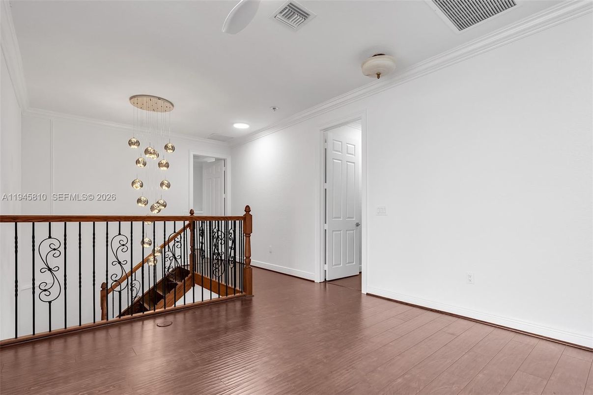 Empty room, Interior, Pendant Lights, Recessed Lighting, Wood Texture Flooring