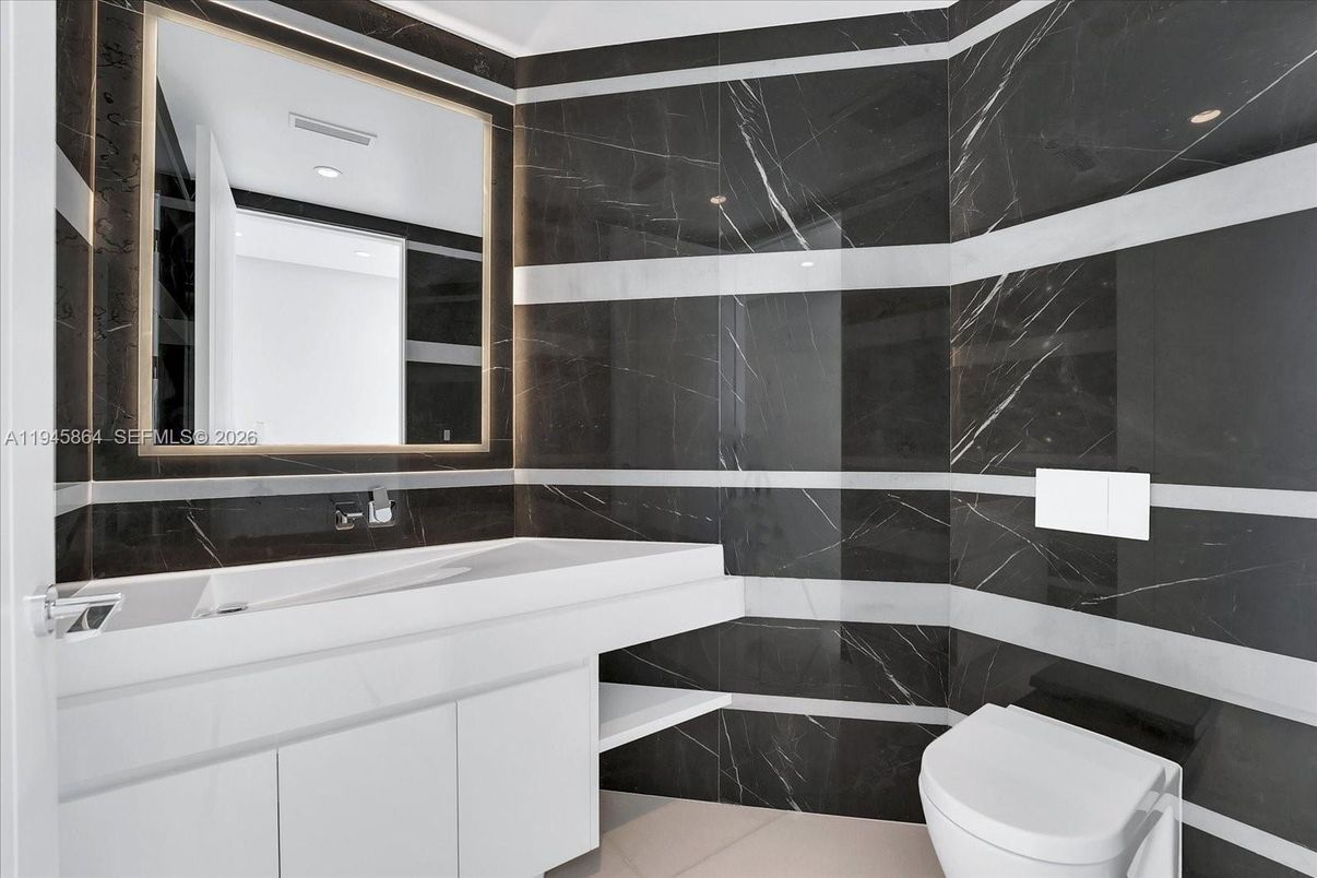 Bathroom, Interior, Marble Walls, Recessed Lighting