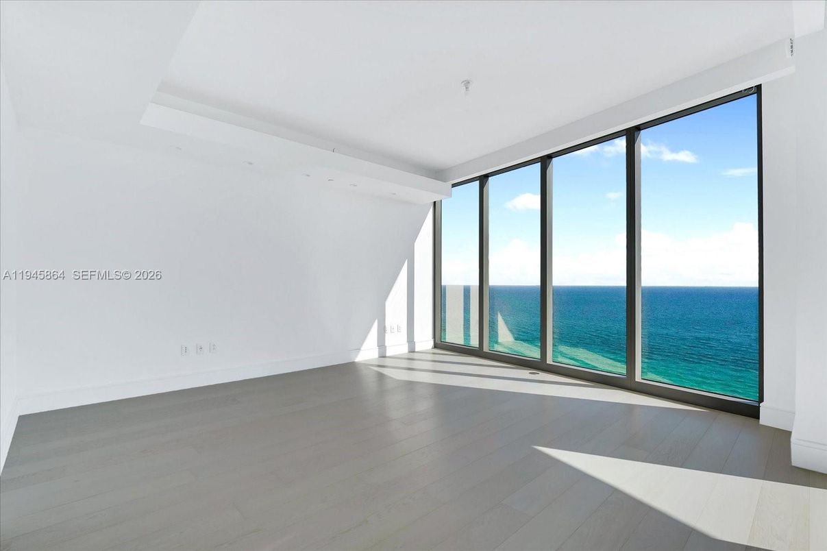 Empty room, Interior, Water, Wood Texture Flooring