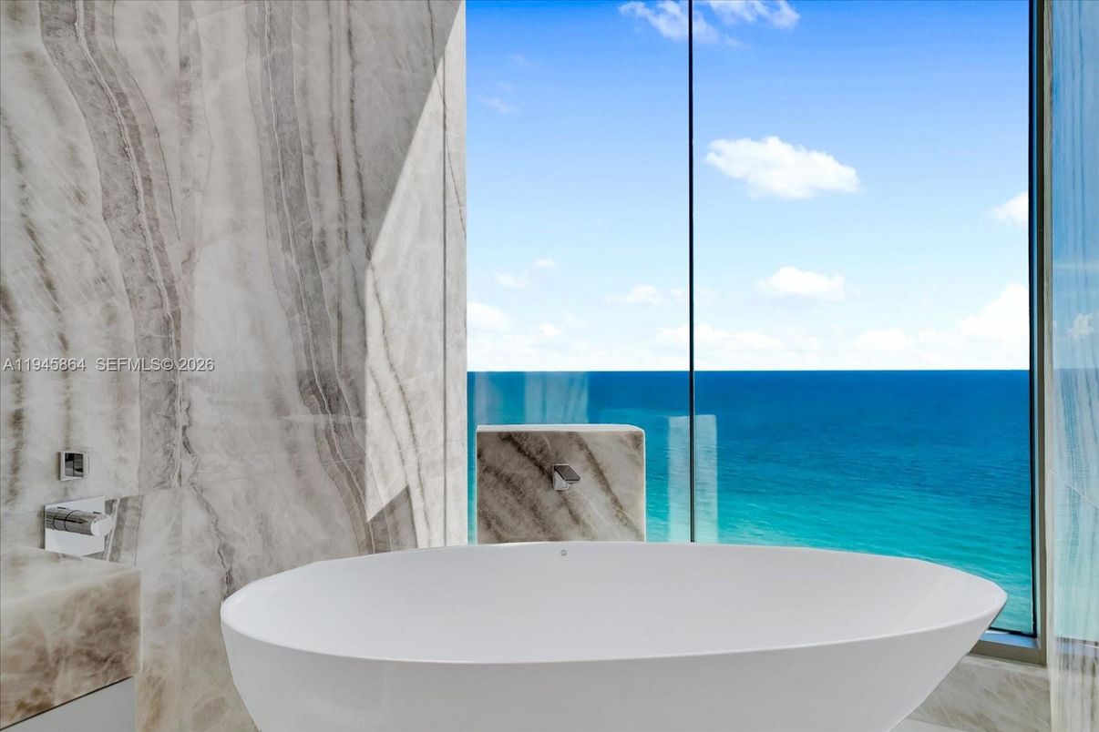 Bathroom, Free Standing Baths, Interior, Water