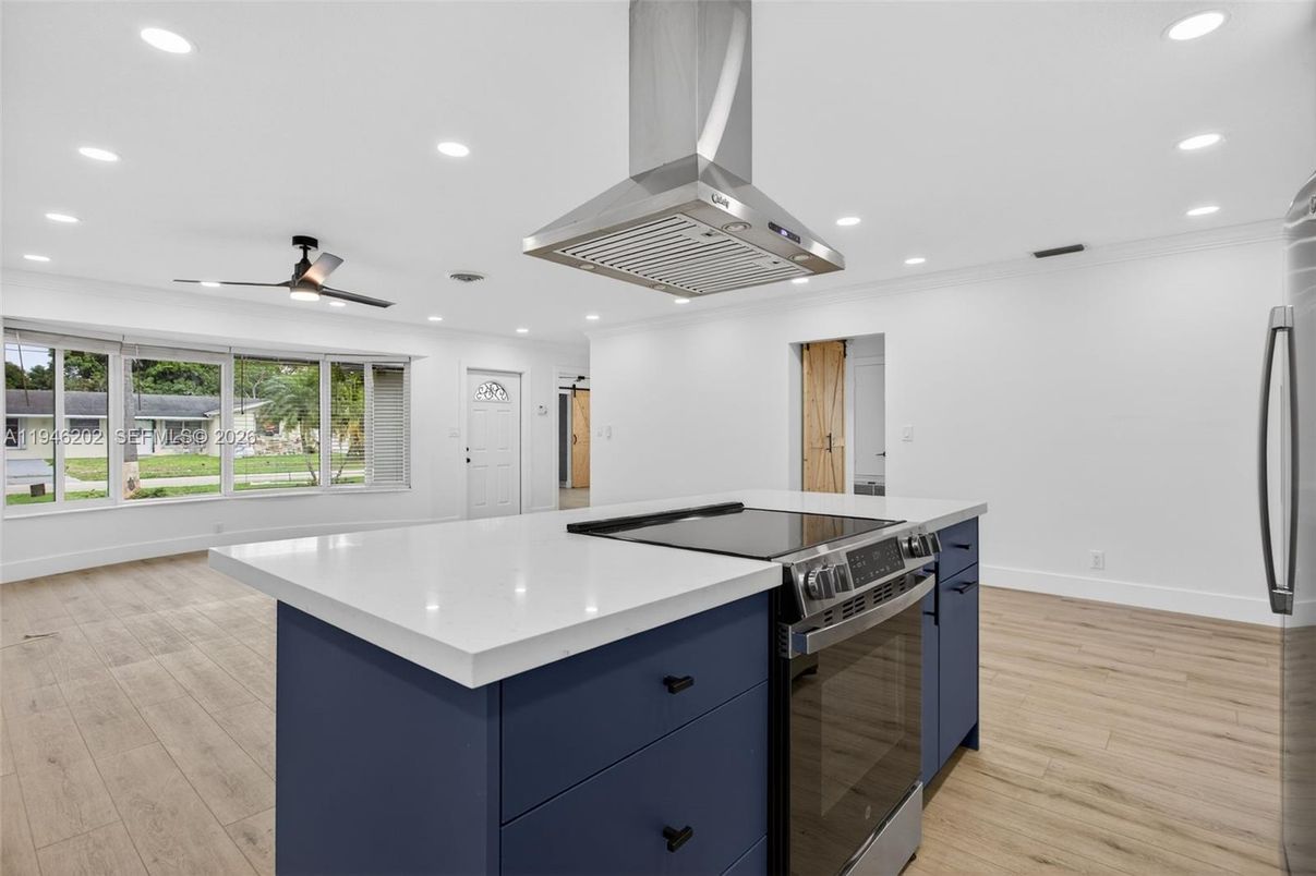 Interior, Kitchen, Recessed Lighting, Wood Texture Flooring