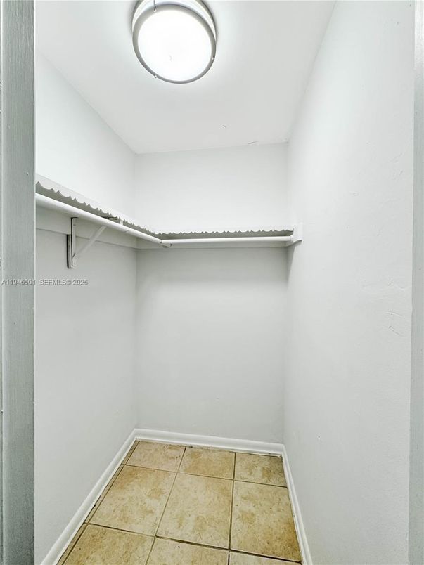 Interior, Walk-in Closets