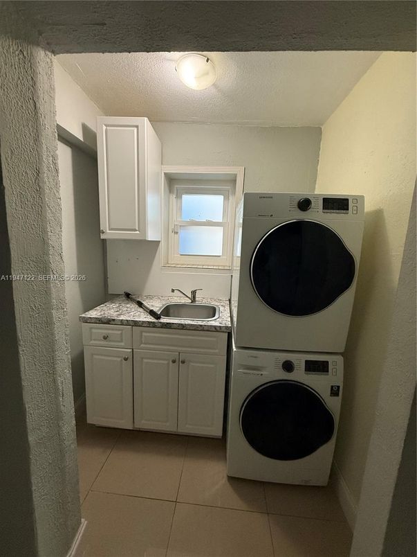 Interior, Utility Closets, Washer