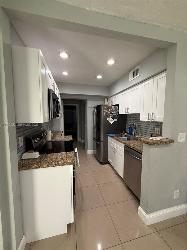 Interior, Kitchen, Recessed Lighting