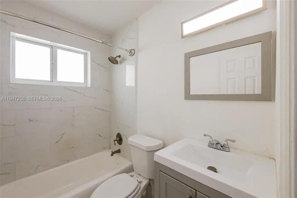 Bathroom, Interior, Marble Walls