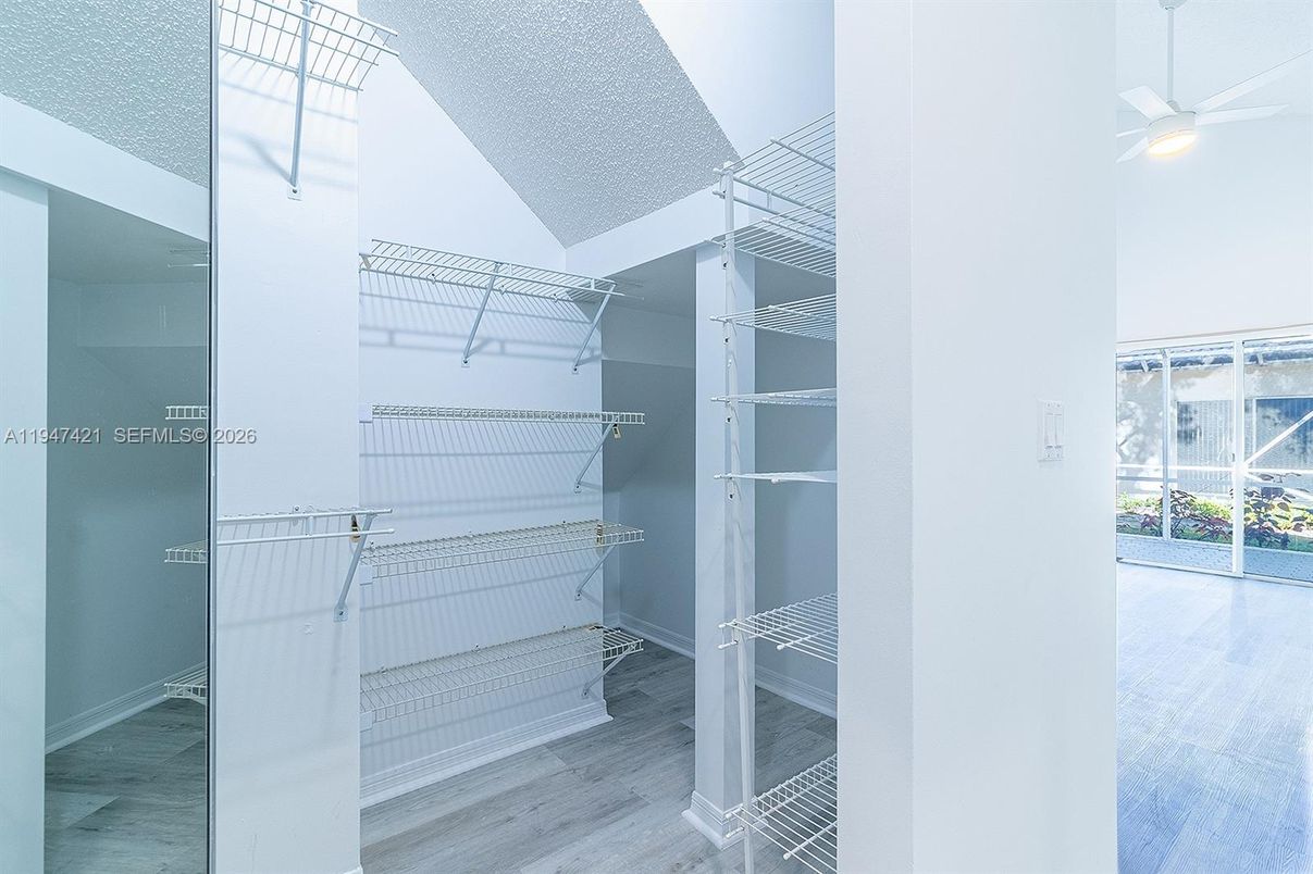 Interior, Walk-in Closets, Wood Texture Flooring