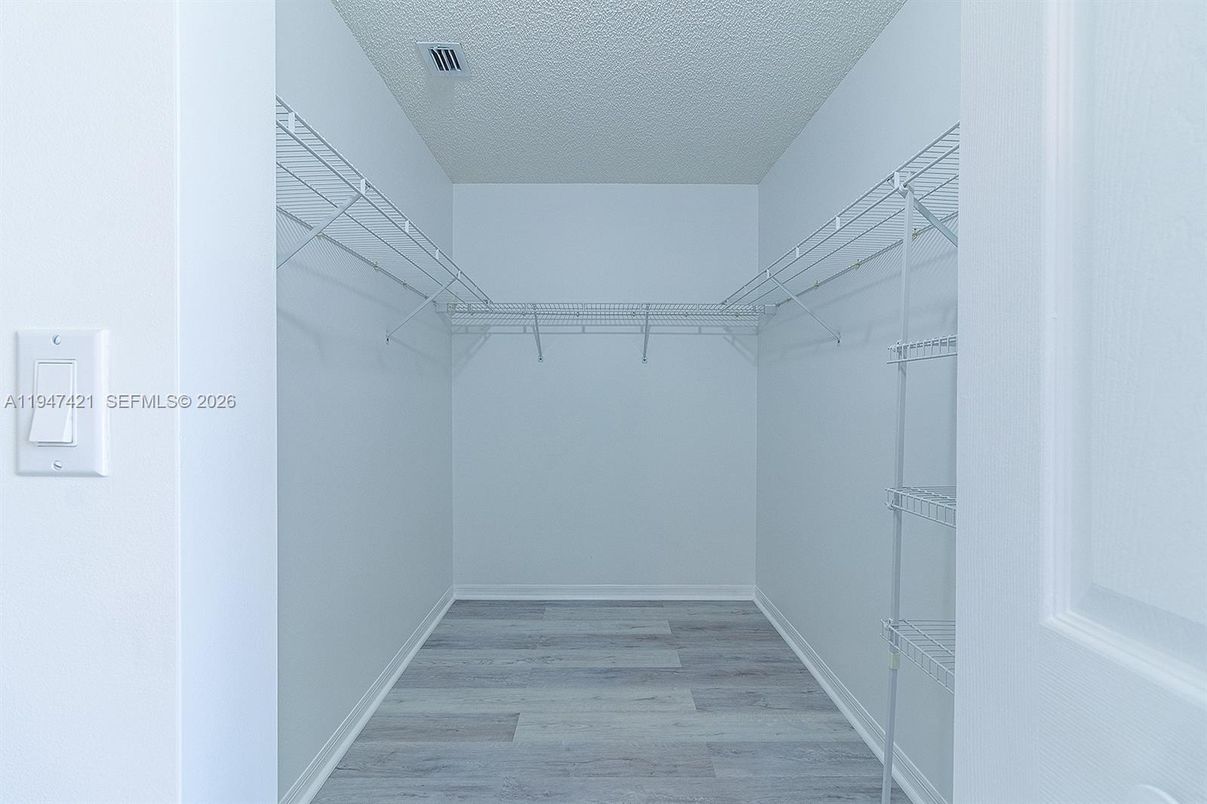 Interior, Walk-in Closets, Wood Texture Flooring