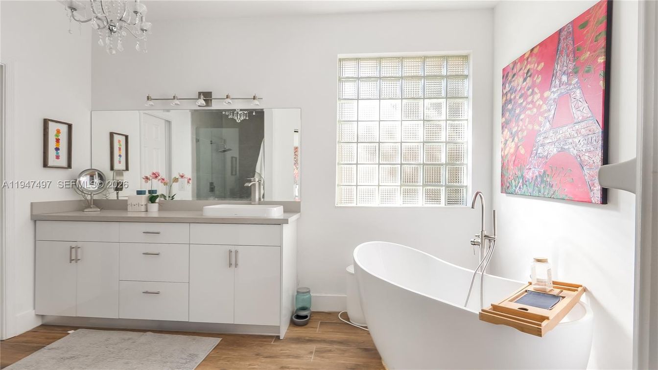 Bathroom, Dual Sink Vanities, Free Standing Baths, Interior, Wood Texture Flooring