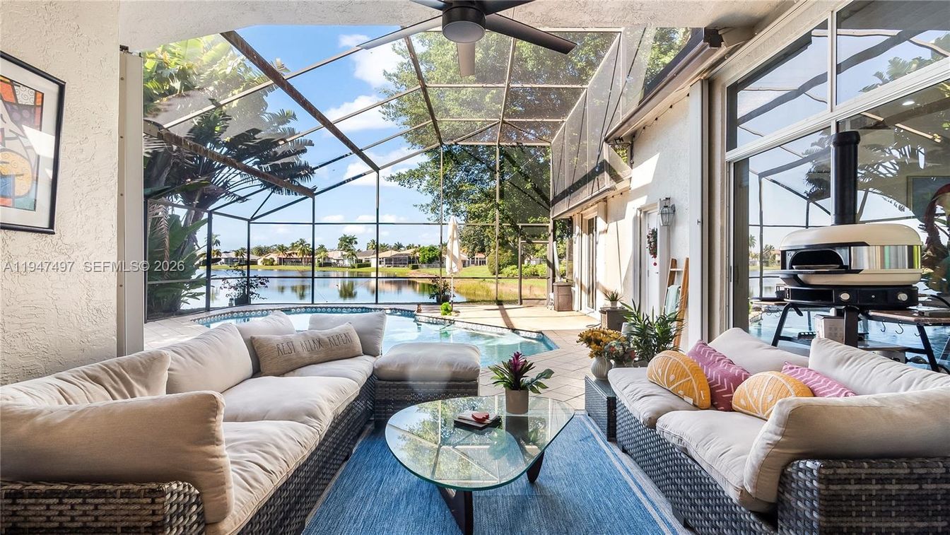 Glass Ceilings, Interior, Living room, Pool, Sun Room, Water