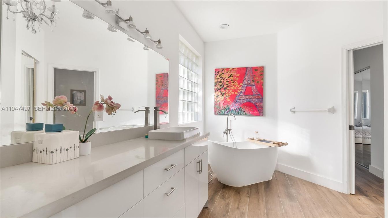 Bathroom, Dual Sink Vanities, Free Standing Baths, Interior, Recessed Lighting, Wood Texture Flooring