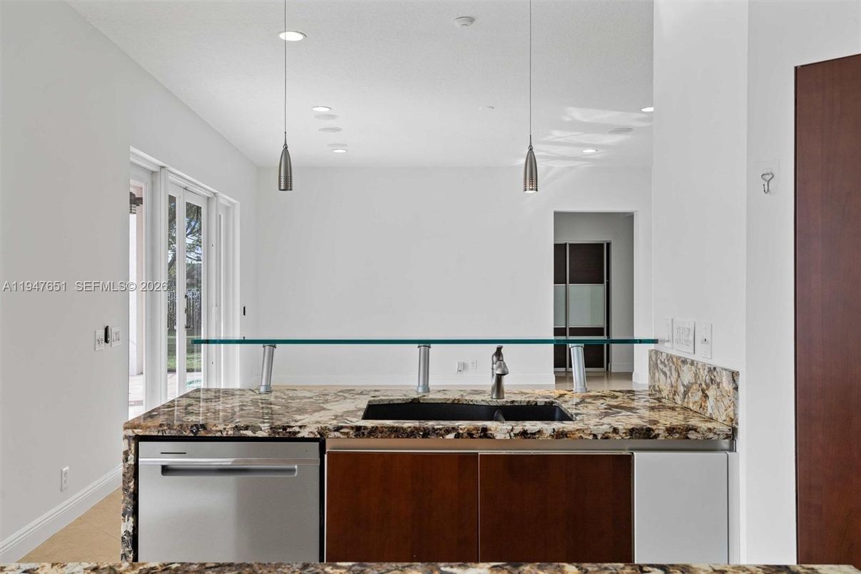 Interior, Kitchen, Pendant Lights, Recessed Lighting