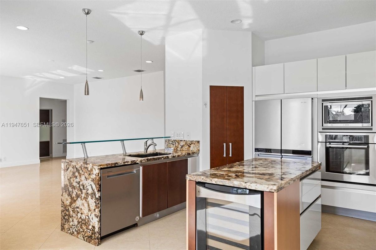 Interior, Kitchen, Pendant Lights, Recessed Lighting, Stainless Steel Appliances