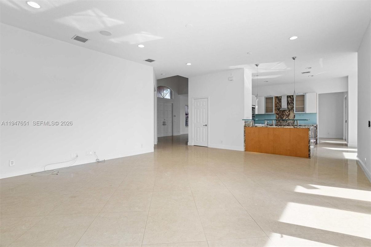 Empty room, Interior, Kitchen, Pendant Lights, Recessed Lighting