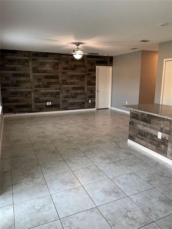 Empty room, Interior, Wooden Walls