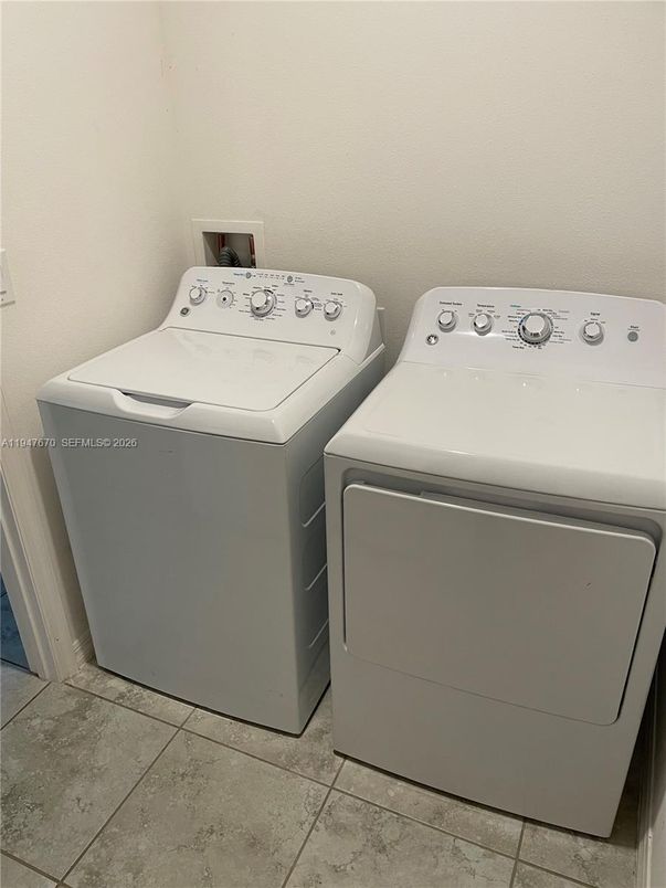 Interior, Washer