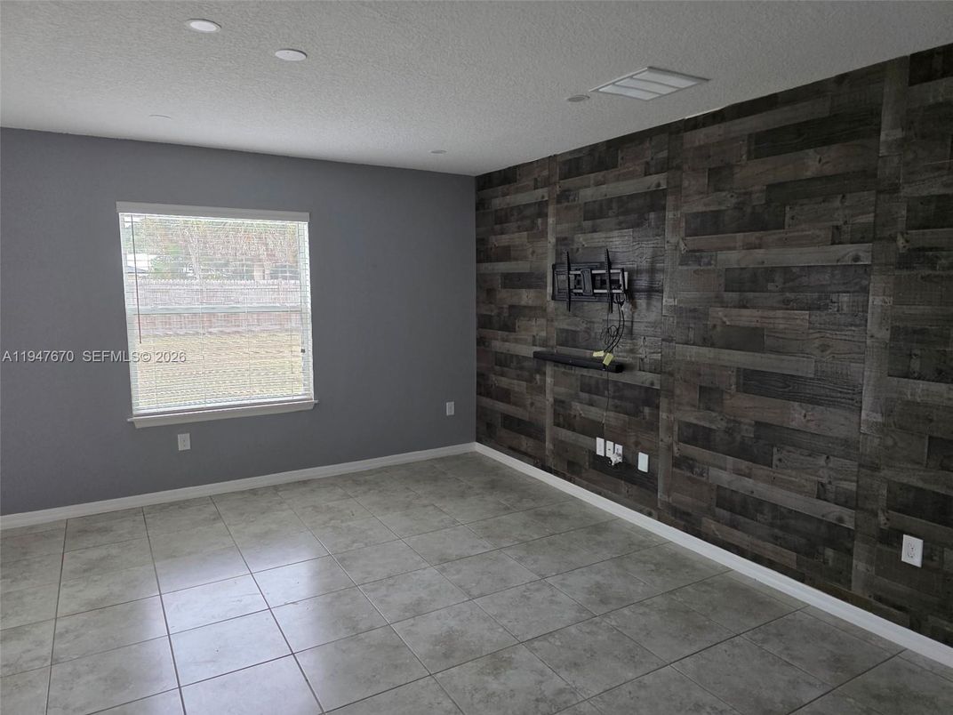 Empty room, Interior, Recessed Lighting, Wooden Walls