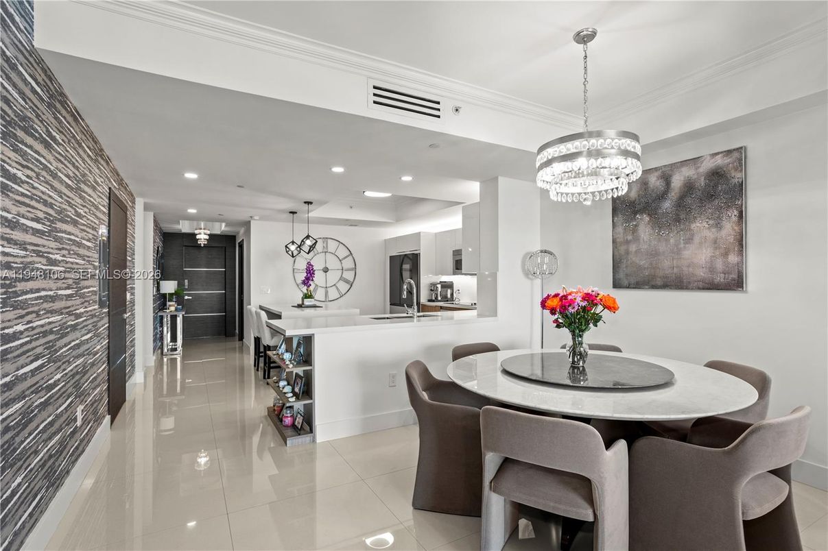 Chandelier, Dining room, Interior, Kitchen, Pendant Lights, Recessed Lighting