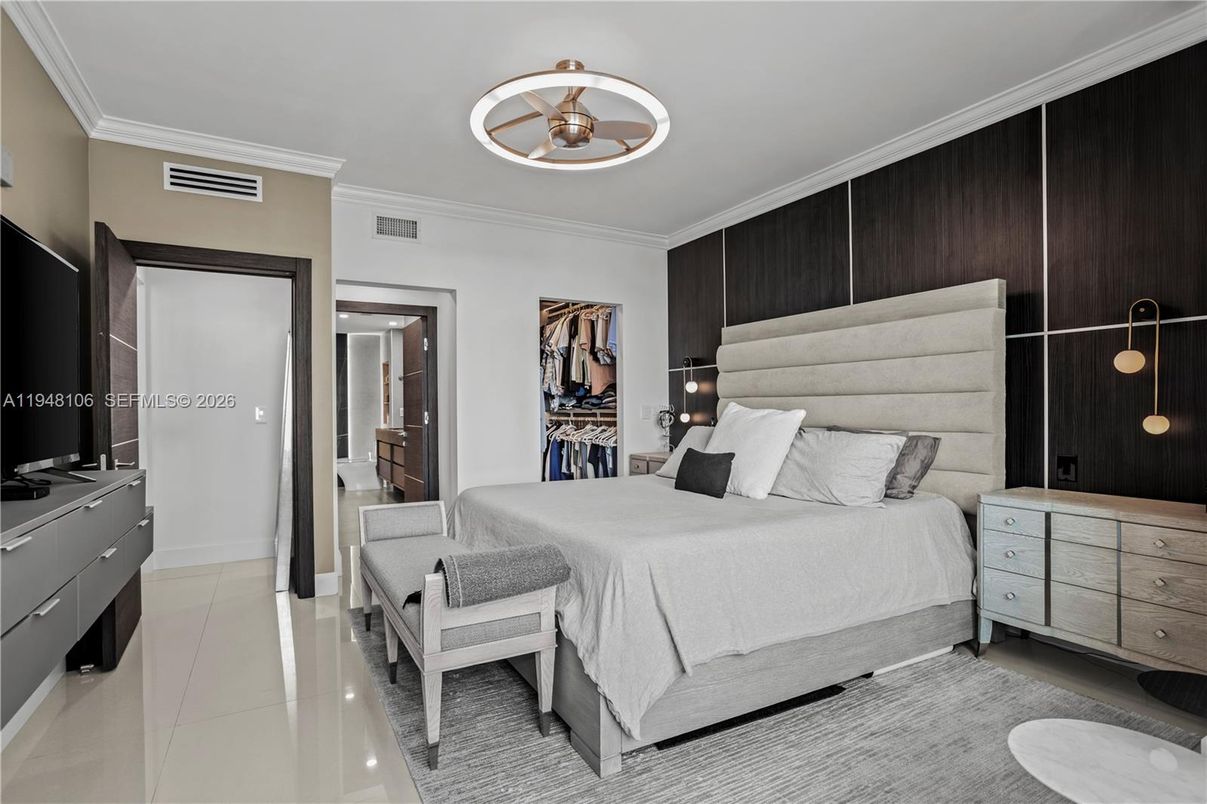Bedroom, Interior, Pendant Lights