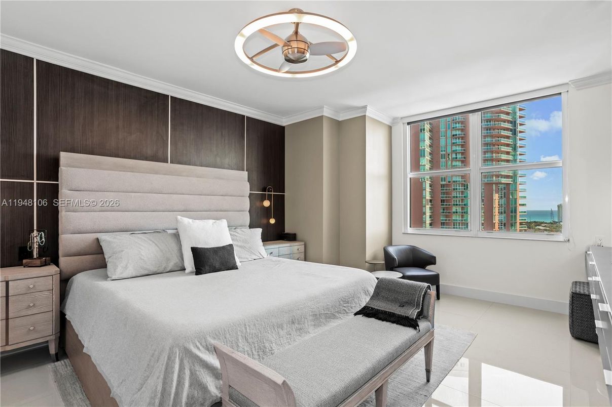 Bedroom, Interior, Water