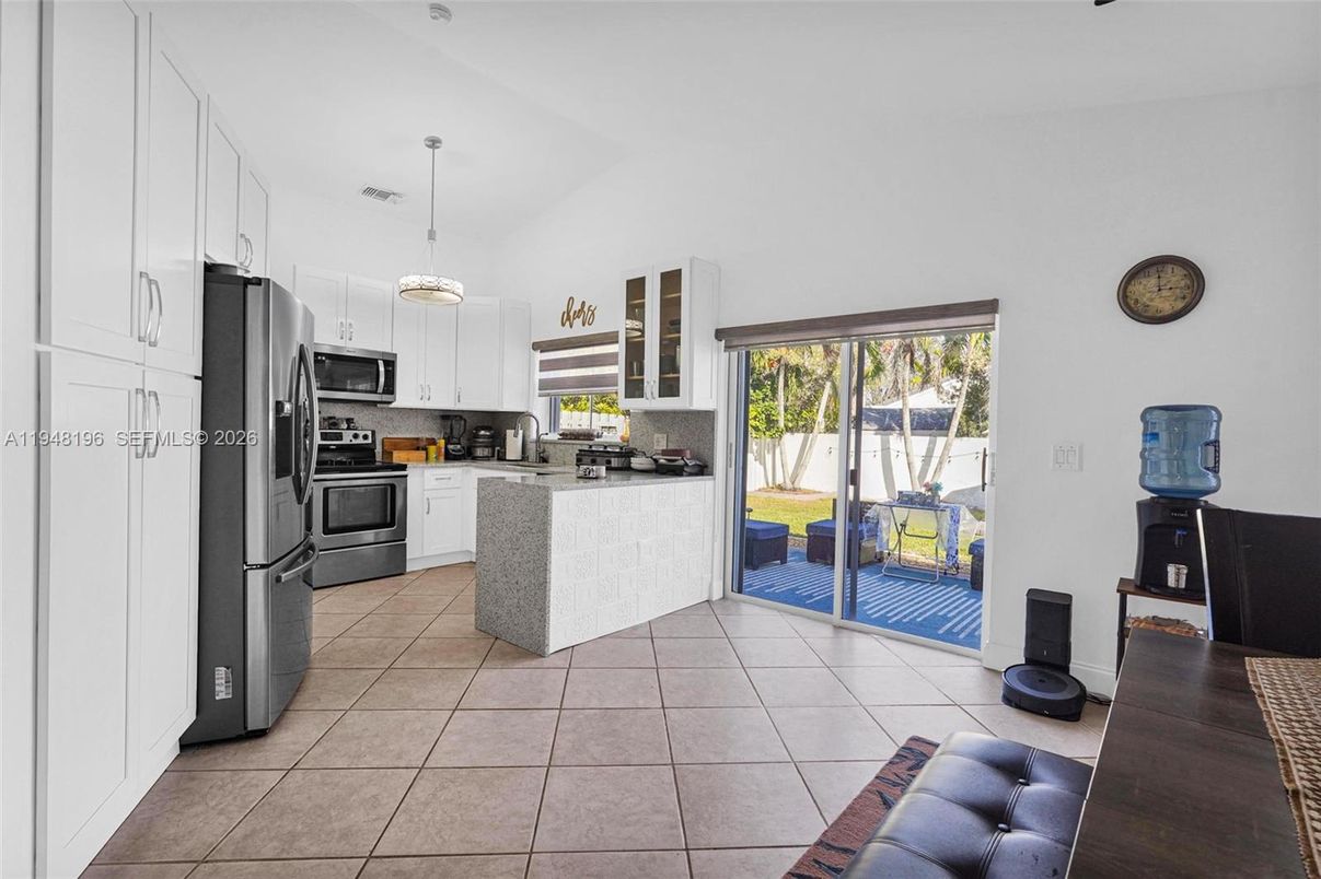 Interior, Kitchen, Pendant Lights, Stainless Steel Appliances