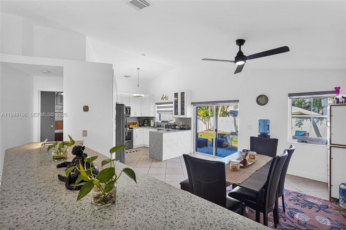 Dining room, Interior, Kitchen, Pendant Lights