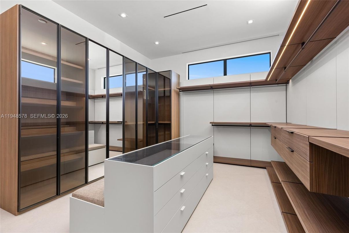 Interior, Recessed Lighting, Walk-in Closets